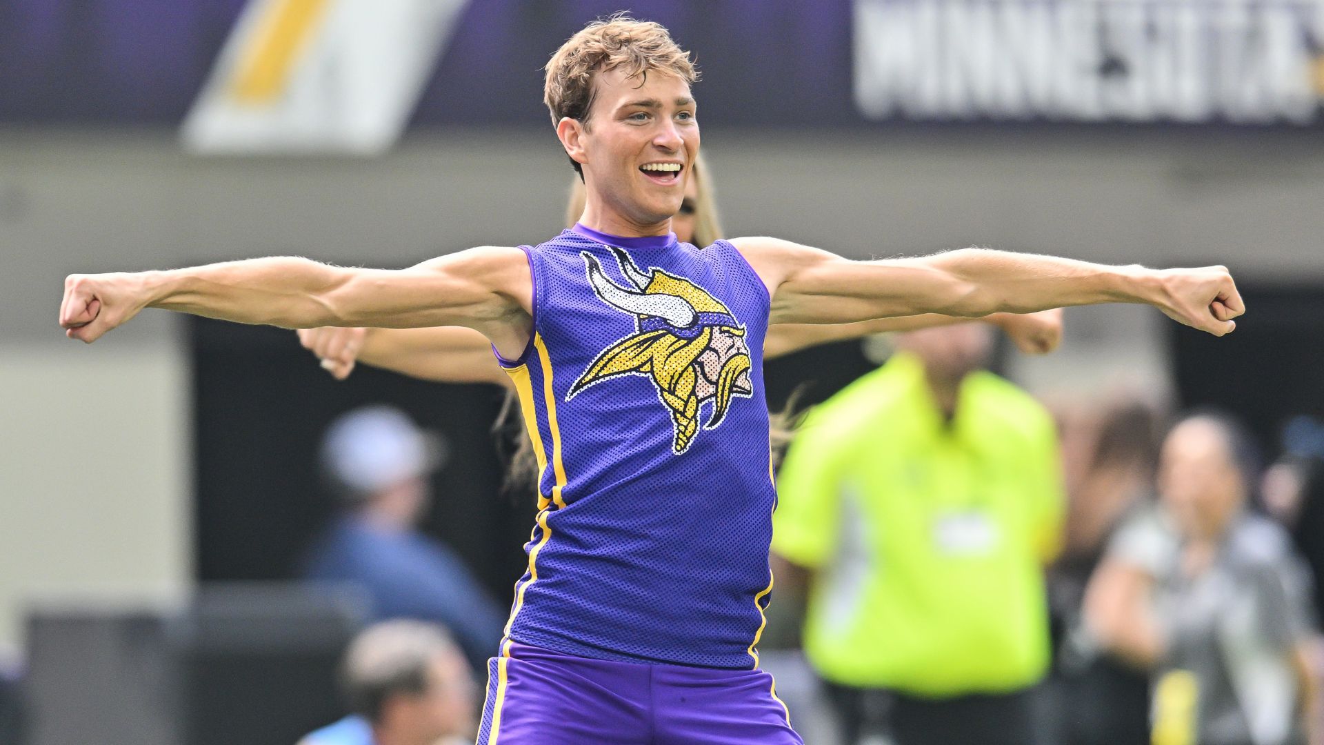 NFL’s Vikings Spark Outrage With Male Cheerleaders in Bathroom Dance Video [WATCH]