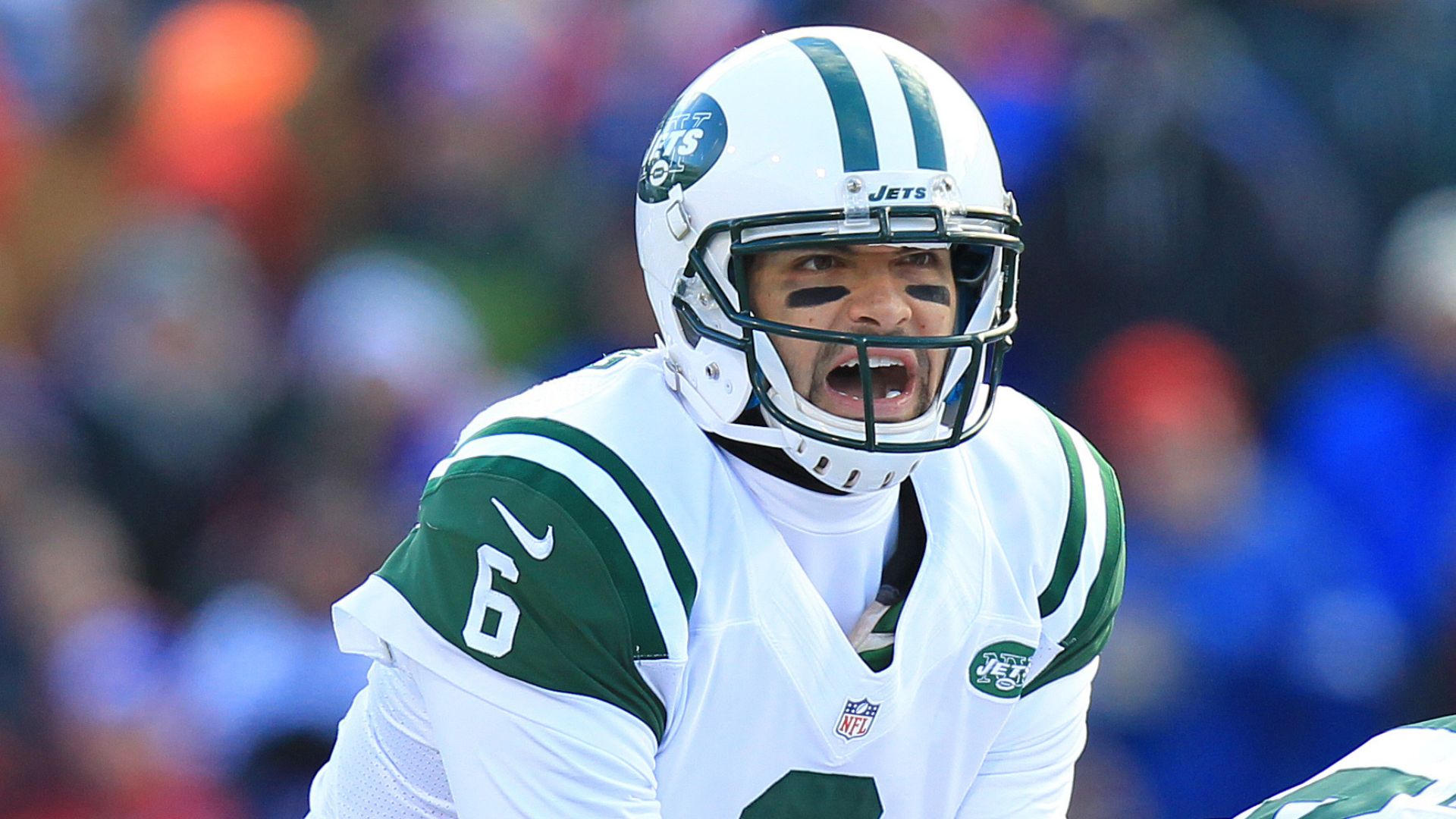 Former NFL QB F’d Around with The Wrong Old Man, Found Out with a Few Stab Wounds [WATCH]